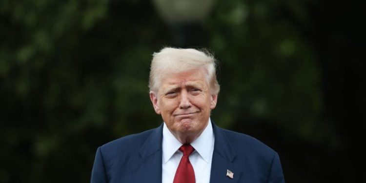 US companies secure record $170B in global contracts under Trump so far, Commerce says