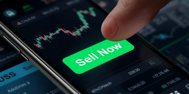 Palantir stock: is it okay to ignore its P/E multiple?