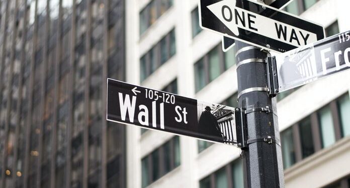 US midday market brief: S&P 500 dips after record week; tech names weigh on markets