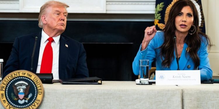 Trump says Noem doing ‘very good job, ‘won’t step down as homeland security chief amid Minnesota shift