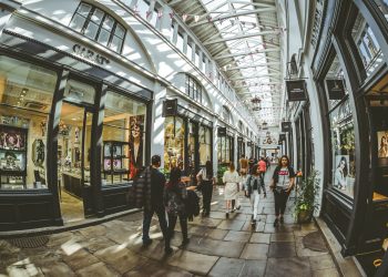 St. James Place share price dives amid AI disruption jitters: is this an irrational sell-off?