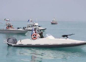 Iranian gunboats unsuccessfully attempt to board US oil tanker as Trump builds military presence