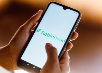 Robinhood stock crashes over 10%: what triggered the sudden sell-off