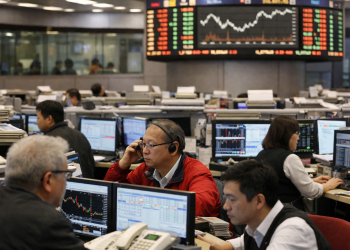 Hang Seng Index at risk of a crash amid Alibaba, Tencent, Xiaomi woes